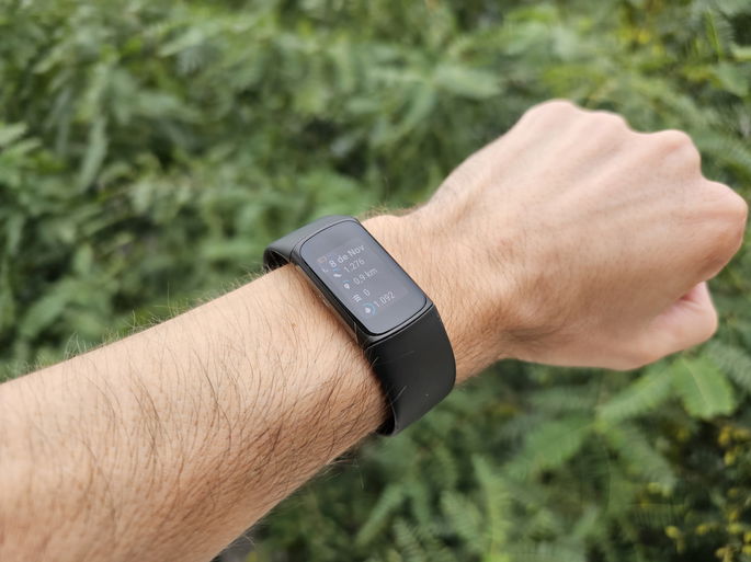 Fitbit Charge 6