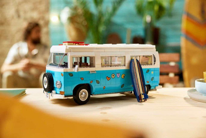 LEGO Volkswagen T2 Camper