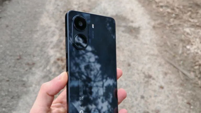 2 telemóveis até 250€ que podem ser a prenda perfeita de Natal