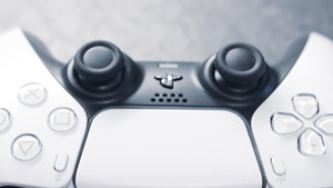 4 jogos de PS5 com ótimas avaliações e descontos acima dos 50%: aproveita!