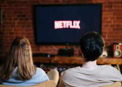4 séries da Netflix que estrearam esta semana e valem a pena ver