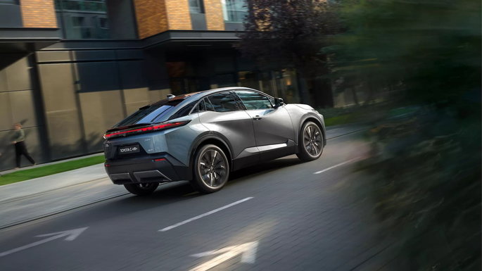 Toyota C-HR+