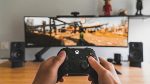 Steam com descontos até 90%: agarra The Witcher 3, FC 26 e mais a preço de chuva!
