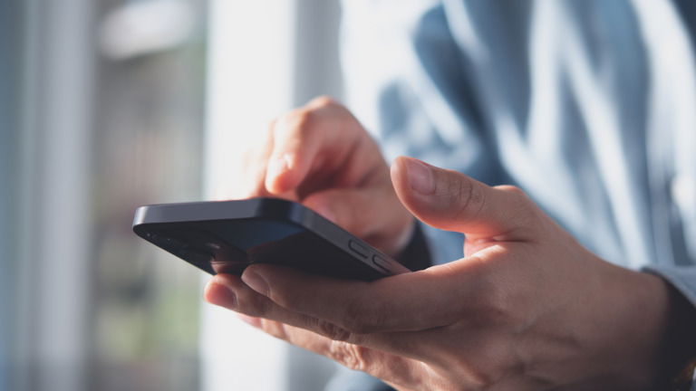 A definição de localização que deves desligar já no teu telemóvel