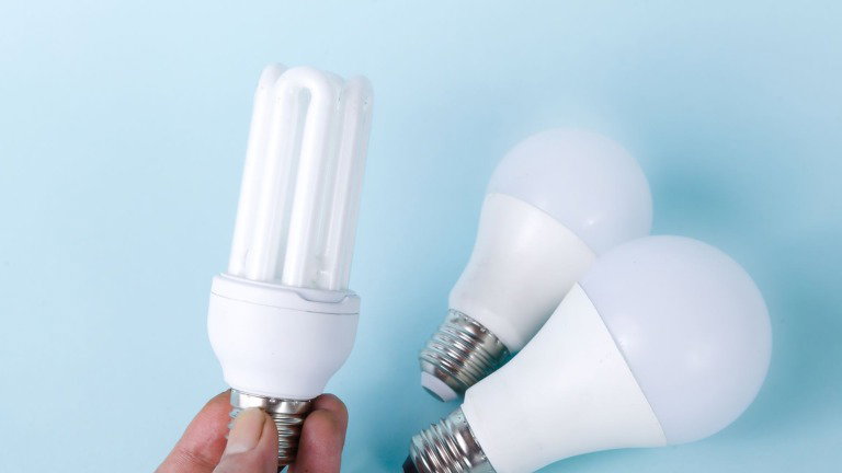 A fatura da luz pode disparar no inverno: quanto custa gastar mais eletricidade em casa