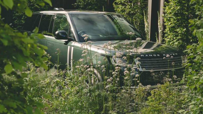 A icónica Range Rover vai tornar-se elétrica ainda em 2026