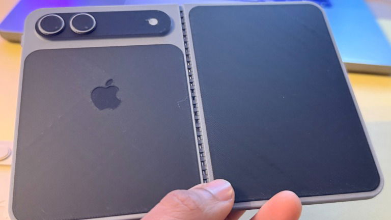 A primeira imagem do iPhone dobrável não é bem o que estavas à espera