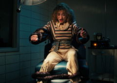 A série da Netflix que te vai agarrar ao ecrã durante o dia de Natal