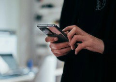 A tua privacidade pode estar em risco. 3 coisas que deves desligar já no smartphone