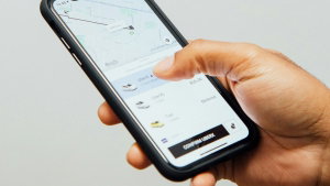 A Uber tem uma forma genial de garantir viagens mais baratas em Portugal