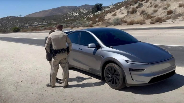 Acidente com Tesla Model Y expõe falha preocupante na tecnologia da marca (vídeo)