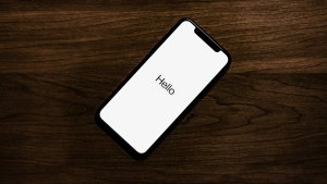 Afinal a Apple não está derrotada e vai mesmo lançar o iPhone em vidro