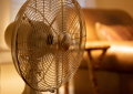 Afinal, esta é que é a posição correta da ventoinha durante uma onda de calor