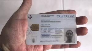 Afinal não é preciso renovar o Cartão do Cidadão antes do tempo, garante o IRN