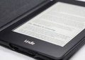 Amazon corrige finalmente falha histórica nestes modelos do Kindle e traz funcionalidade há muito pedida