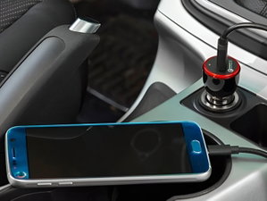 Amazon tem carregador de smartphone para o carro que vais querer ter
