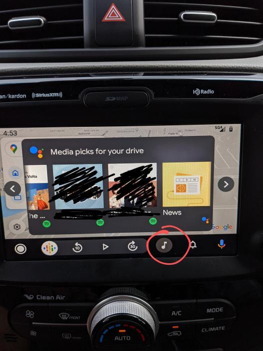 Media Picks for your drive dá-te sugestões de multimédia para acederes rapidamente. Crédito: Reddit