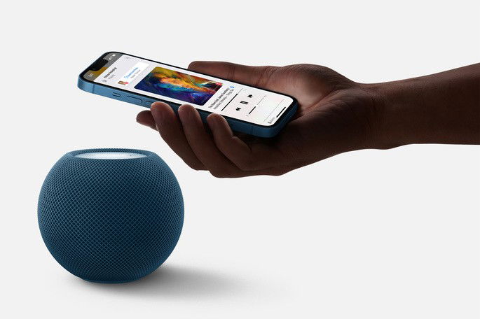 Apple HomePod mini iPhone