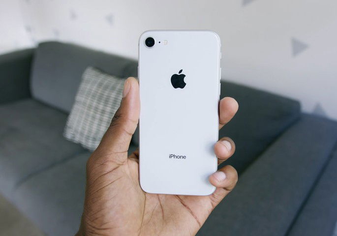 Apple iPhone SE