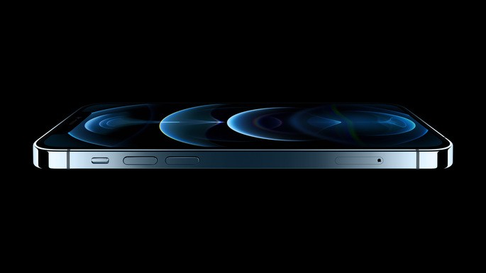iPhone 12 Pro em 'Azul Pacífico'