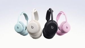 Apple lança novos headphones em Portugal com até 32 horas de autonomia