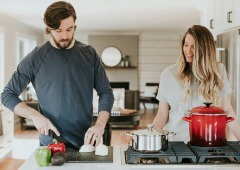 Farto de chegar a casa sem saber o que jantar? Estas apps resolvem isso