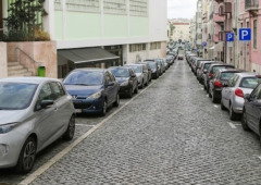 As zonas de Lisboa onde ainda podes estacionar grátis e que a EMEL não quer que saibas