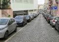 As zonas de Lisboa onde ainda podes estacionar grátis e que a EMEL não quer que saibas