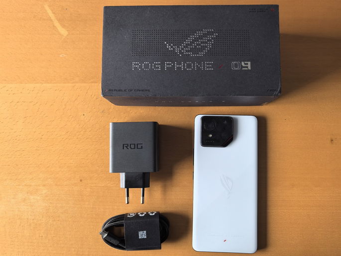Asus ROG Phone 9 caixa