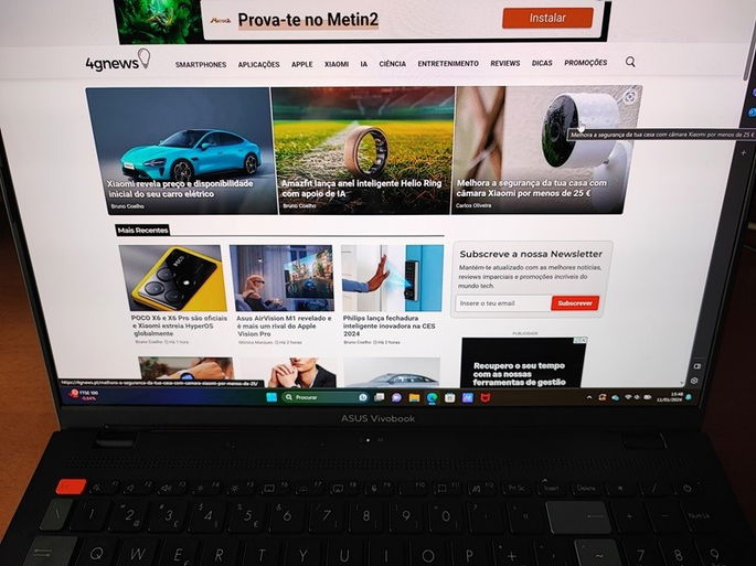 imagem do site 4gnews no ecrã do Asus vivobook