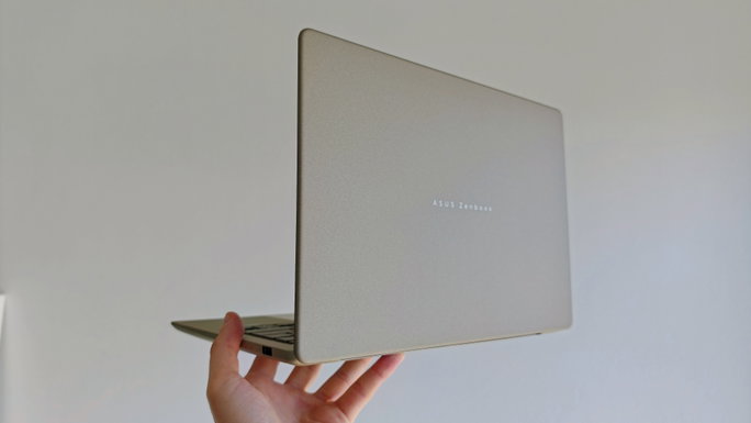 Asus