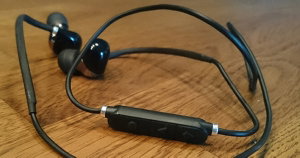 Axgio Sprint, earphones bluetooth à prova-de-água feitos para desporto por 35€