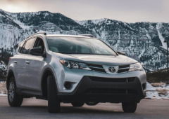 Bateria de carro elétrico com décadas de vida útil? Eis o plano da Toyota