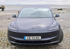 Baterias LFP do Tesla Model 3 impressionam após 160 mil km