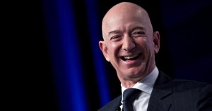 Black Friday 2022: fundador da Amazon aconselha a não fazer compras