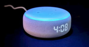 Black Friday: compra uma "Alexa" (Echo Dot da Amazon) com um preço fantástico!