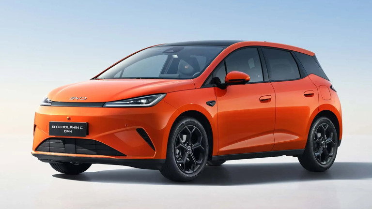 BYD Dolphin G DM-i promete 1000 km e está quase aí a porta