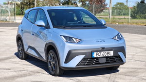 Conduzimos o BYD Dolphin Surf: o carro elétrico mais barato da marca chinesa