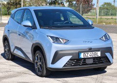 Conduzimos o BYD Dolphin Surf: o carro elétrico mais barato da marca chinesa