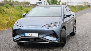 BYD vai assumir custos em caso de acidente com condução autónoma. Tesla irá seguir?