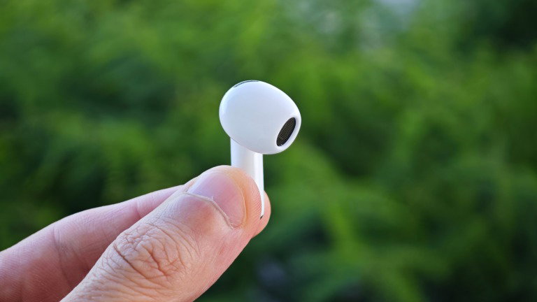 Cada vez há menos fones sem ponta de silicone. Porquê?