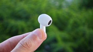 Cada vez há menos fones sem ponta de silicone. Porquê?