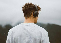 Chega de pagar Spotify e YouTube: estas 5 alternativas grátis têm funções premium