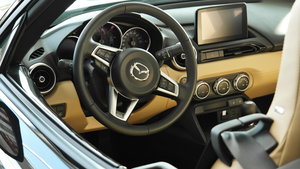 Cheiro a carro novo: o que faz à saúde