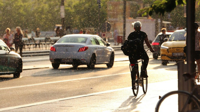 Código da Estrada pode mudar em Portugal: as propostas para proteger ciclistas e peões