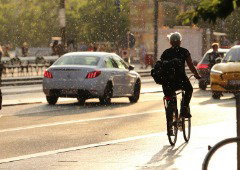Código da Estrada pode mudar em Portugal: as propostas para proteger ciclistas e peões