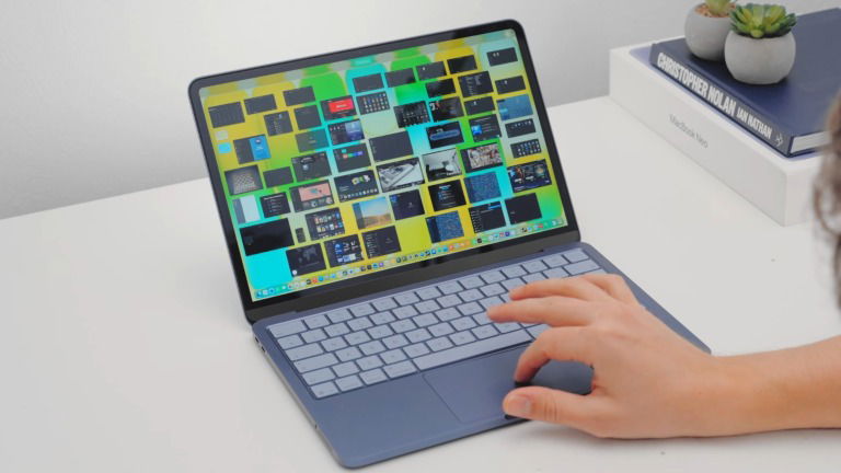 Com 60 apps abertas, MacBook Neo prova que 8GB de RAM não são um problema