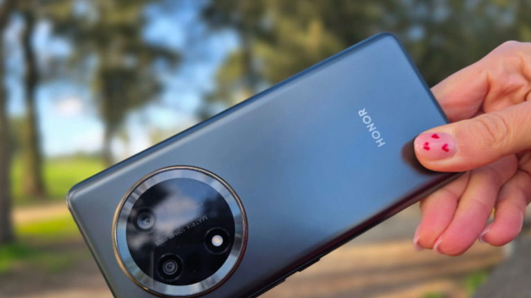 Com ótima bateria e abaixo de 300€? Este telemóvel é uma boa escolha