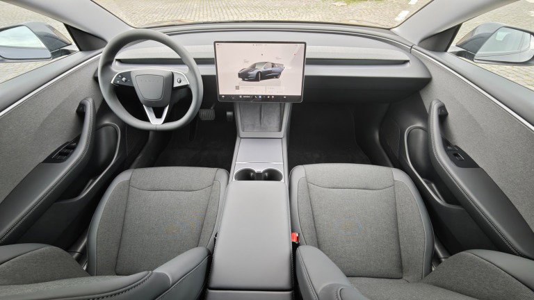 Comprar um Tesla Model 3 em Portugal: esta é a melhor altura para o fazeres