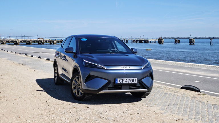 Conduzimos o BYD Atto 3 EVO: o próximo sucesso 100% elétrico em Portugal?